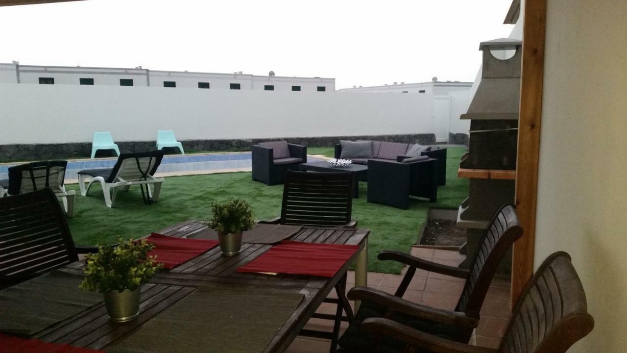 Villaantonia Private Huge Heated Pool And Super Fast Wifi Playa Blanca  Extérieur photo
