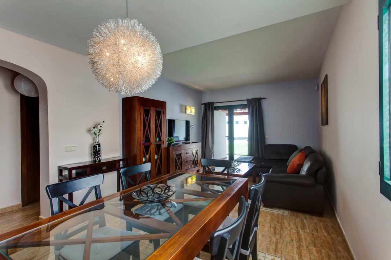 Villaantonia Private Huge Heated Pool And Super Fast Wifi Playa Blanca  Extérieur photo